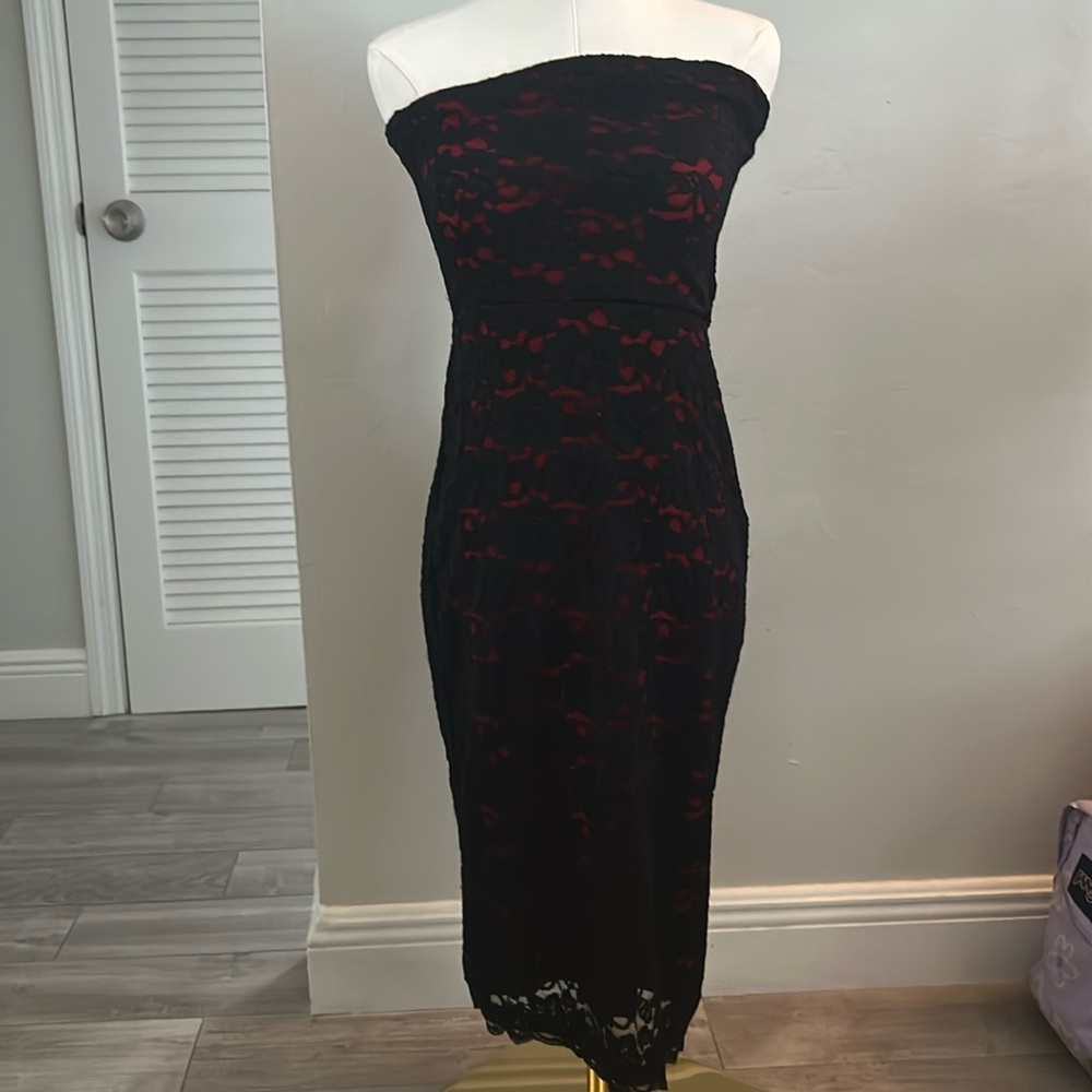 Strapless Express Dress